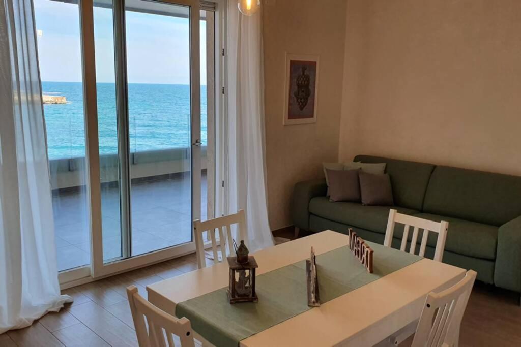 Il Mare In Casa - Appartamento Al Mare In Puglia Monopoli Bagian luar foto